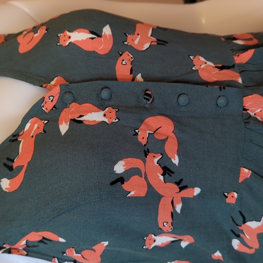 ModCloth Green Fox Sleeveless Top Size S - Picture 2 of 7